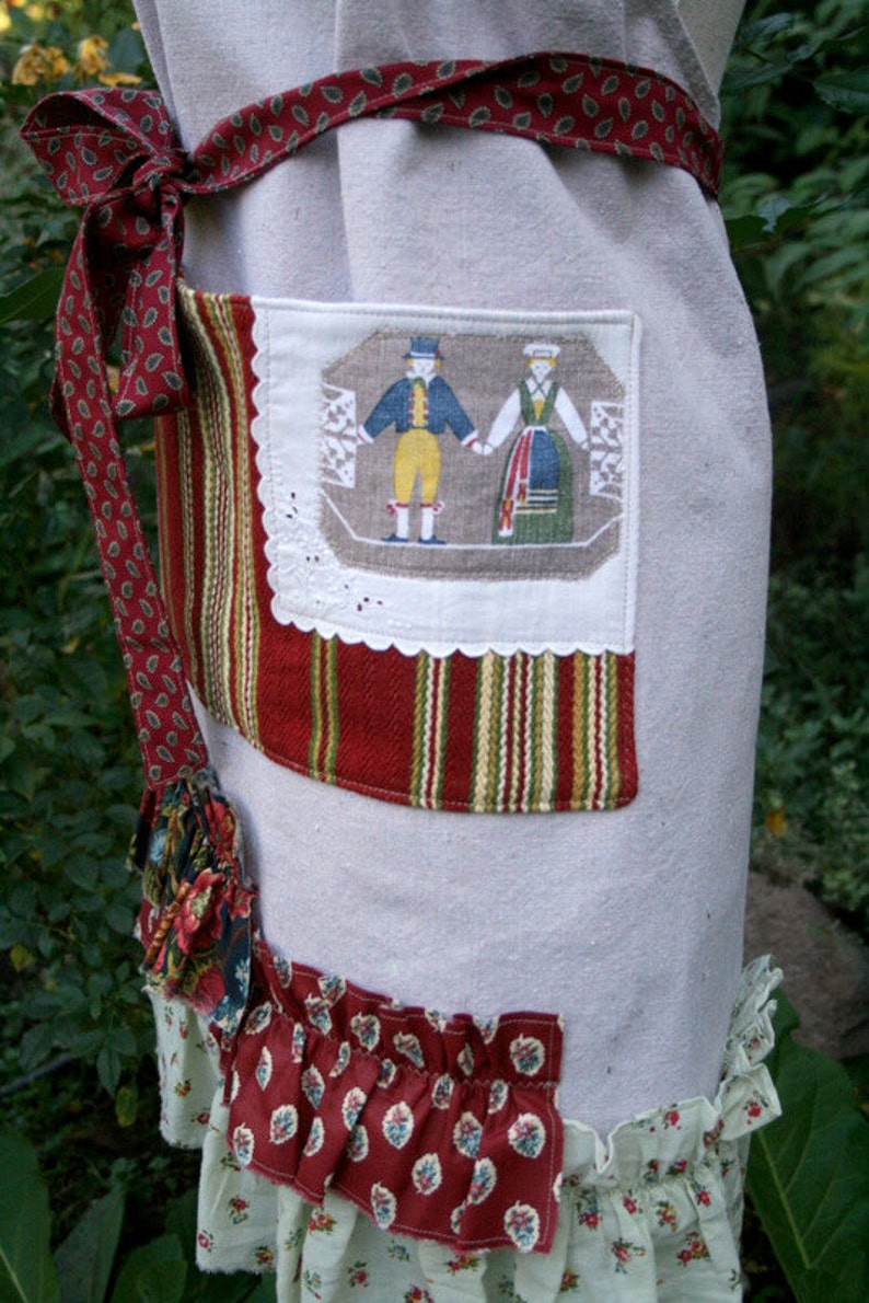 Vintage Couple Full Apron