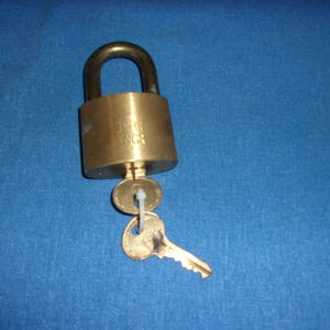 Antique Brass working ILLINOIS CENTRAL RAILROAD Engineer Wilson Bohannan Railroad switch lock and 2 keys