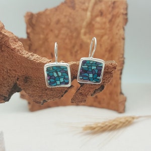 Handmade square hooked earrings, made of polymer clay, gorgeous bijoux made of fimo, gaudi style, modern jewelry in white, grey, blue