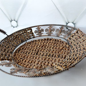 Wicker Fruit Bowl with Handle Art Deco Metal Wire, Boho Rustic Kitchen Decor, Woven Rattan Decorative Tray Basket