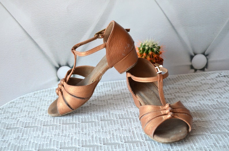 Vintage girls dance shoes, Salsa latin T-Strap shoes, brown leather Dance Shoes, size 12 shoes, training shoes image 2