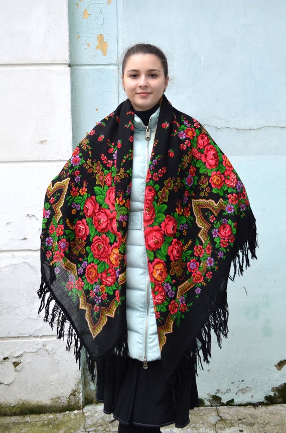 Vintage ukrainian shawl wrap, head folk art ethni… - image 3