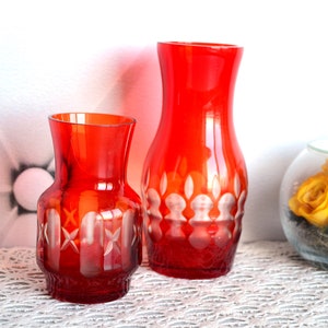 MCM Red Small Glass Vase Cut to Clear Crystal, Bohemian Bud Flower Vase Centerpiece, Mothers Day Gift for MUM, 15th Wedding Anniversary Gift