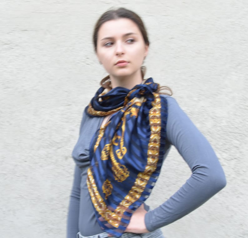 Blue White Large Striped Scarf with Gold Keys 35", Satin and Sheer Chiffon Stripes Navy Blue Yellow Baroque Print Shawl, LIZ CLAIBORNE Korea