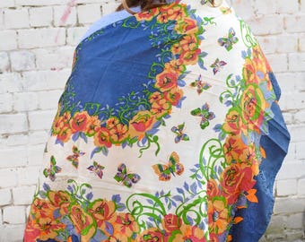 Bufanda de seda Peter Hahn con estampado floral de mariposas, chal jacquard, azul, rojo y blanco (40" x 40")