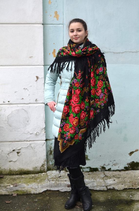 Vintage ukrainian shawl wrap, head folk art ethni… - image 4
