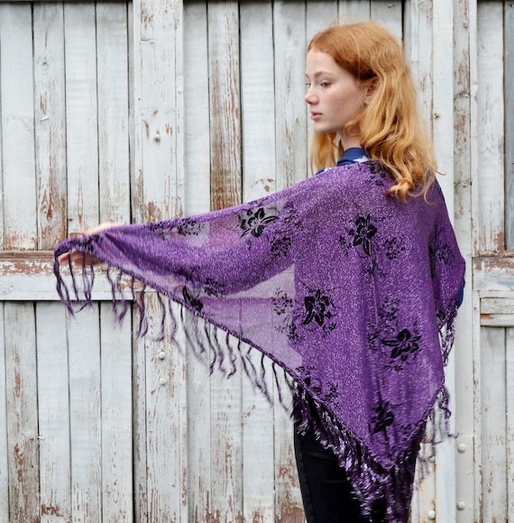 Vintage Shimmer triangle purple scarf with fringe… - image 1