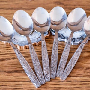 Vintage Dessert Spoons Set of 6 Stainless Steel with Floral Engraved Handles, Retro Flatware for Tea, Cake, Ice Cream & Gifting