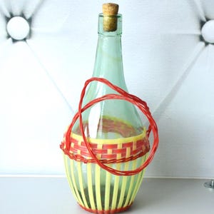 Vintage Wicker Blue Glass Bottle Demijohn Jug 1L / 34 fl oz, Woven Plastic Wine Whiskey Rum Decanter, Farmhouse Rustic Bar Kitchen Decor