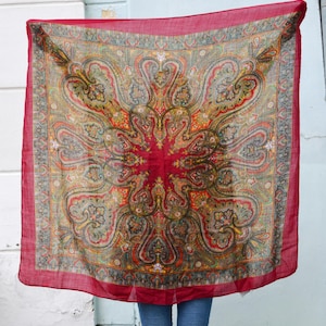 Floral Paisley Boho Schal Wickelschal, Rot Gelb Multicolor Art Deco Boho Großer feiner Wollschal, Geschenk für Ihre Frauen