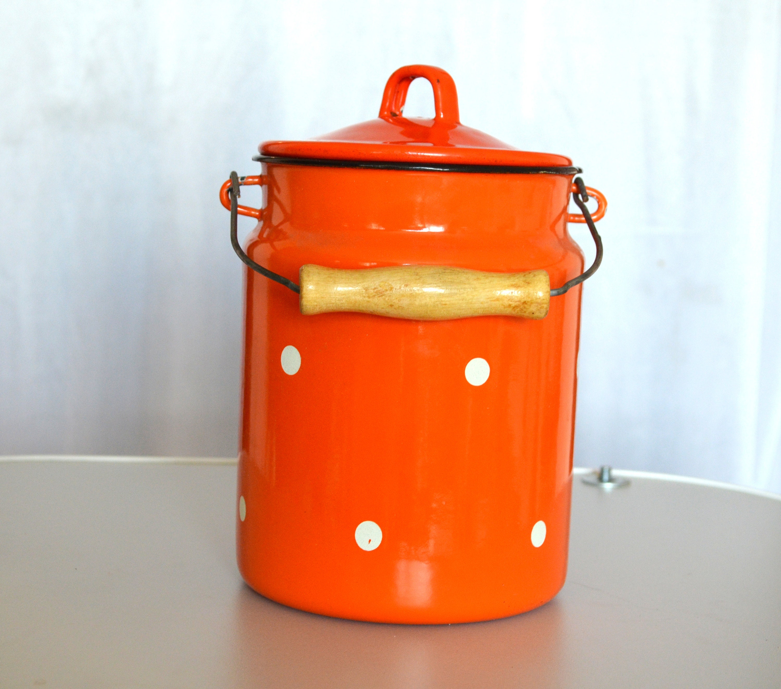 Vintage Enamel Bucket with Handle Lid enamelware watering can Etsy