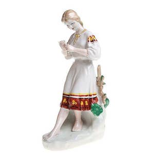Figurina in ceramica vintage di donna ucraina, scultura in porcellana di ragazza rustica popolare, predizione della fortuna, regalo souvenir ucraino, ceramica artistica di Polonne