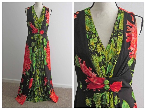 Red, Green and Black Sleeveless Maxi Dress Vintage