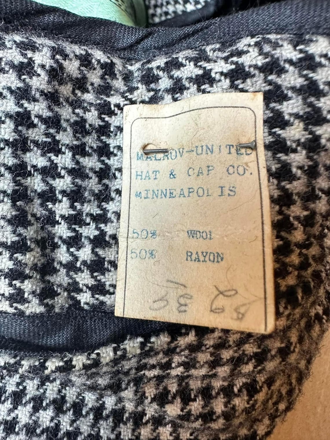 Original 40s 50s dogtooth tweed baker newsboy cap with snuggly trapper style ear flaps. Still with Minneapolis shop tag attached image 8
