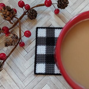 Coaster Plastic Canvas Pattern, Buffalo Plaid Coaster, Plaid Dining Room Decor, Needlepoint Coaster Pattern, Plastic Canvas Decor image 4