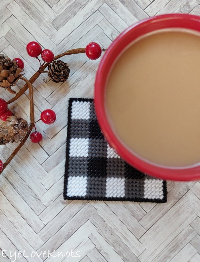 Coaster Plastic Canvas Pattern, Buffalo Plaid Coaster, Plaid Dining Room Decor, Needlepoint Coaster Pattern, Plastic Canvas Decor image 2