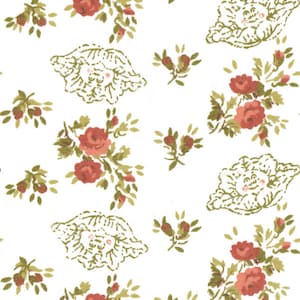Op de afbeelding: Witte stof met een herhalend patroon van rode rozen, groene bladeren en gestileerde, lichtbruine schelpachtige vormen. Het bloemmotief is verspreid over het oppervlak, wat een vintage, romantische uitstraling creëert.