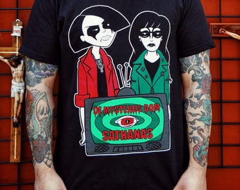 Camiseta Daria Sick Sad World Mayhem black metal De Mysteriis Dom Sathanas