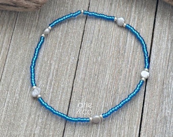 Freshwater Grey Pearl and Ocean Blue Clear Crystals Dainty Anklet Bracelet, Blue Anklet, Stretch Anklet Bracelet