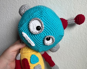 Crochet robot stuffed animal! Robot toy