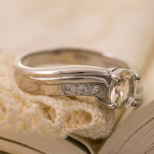 Oregon Sunstone in Sterling Silver Ring, Style VC image 3