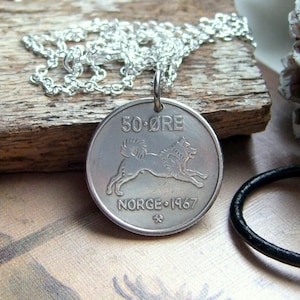 Norwegian Elkhound necklace -  Spitz dog - Vintage Norway coin