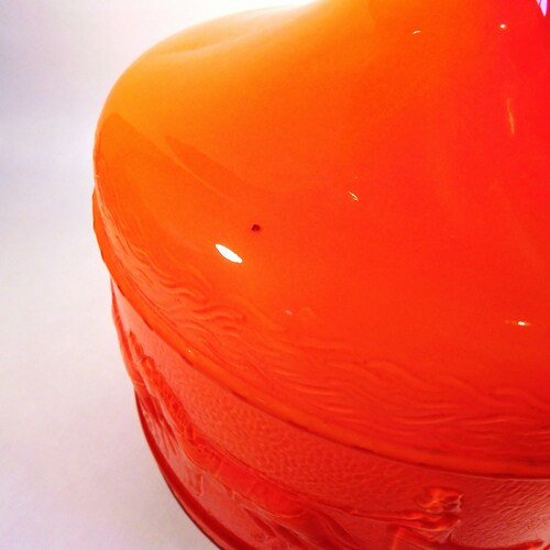 Shops 1960s Italian Orange Opaline Glass Vase - Empoli region - Horses and Chariots Decor