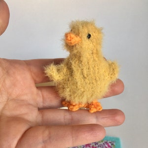 Little Duckling, hand knit toy and ornament.