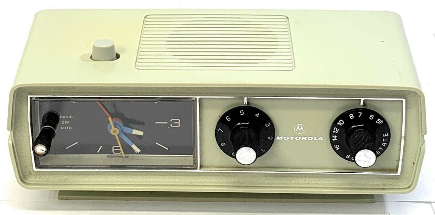 Cb Radio Motorola for sale Only 2 left at 70