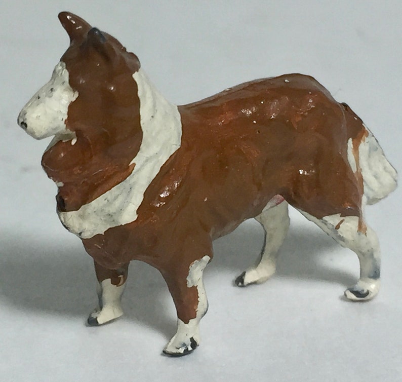 Britains Sheep Dog Brown White # 513 Lead Putz Animals LTD England Collectible Miniature Vintage