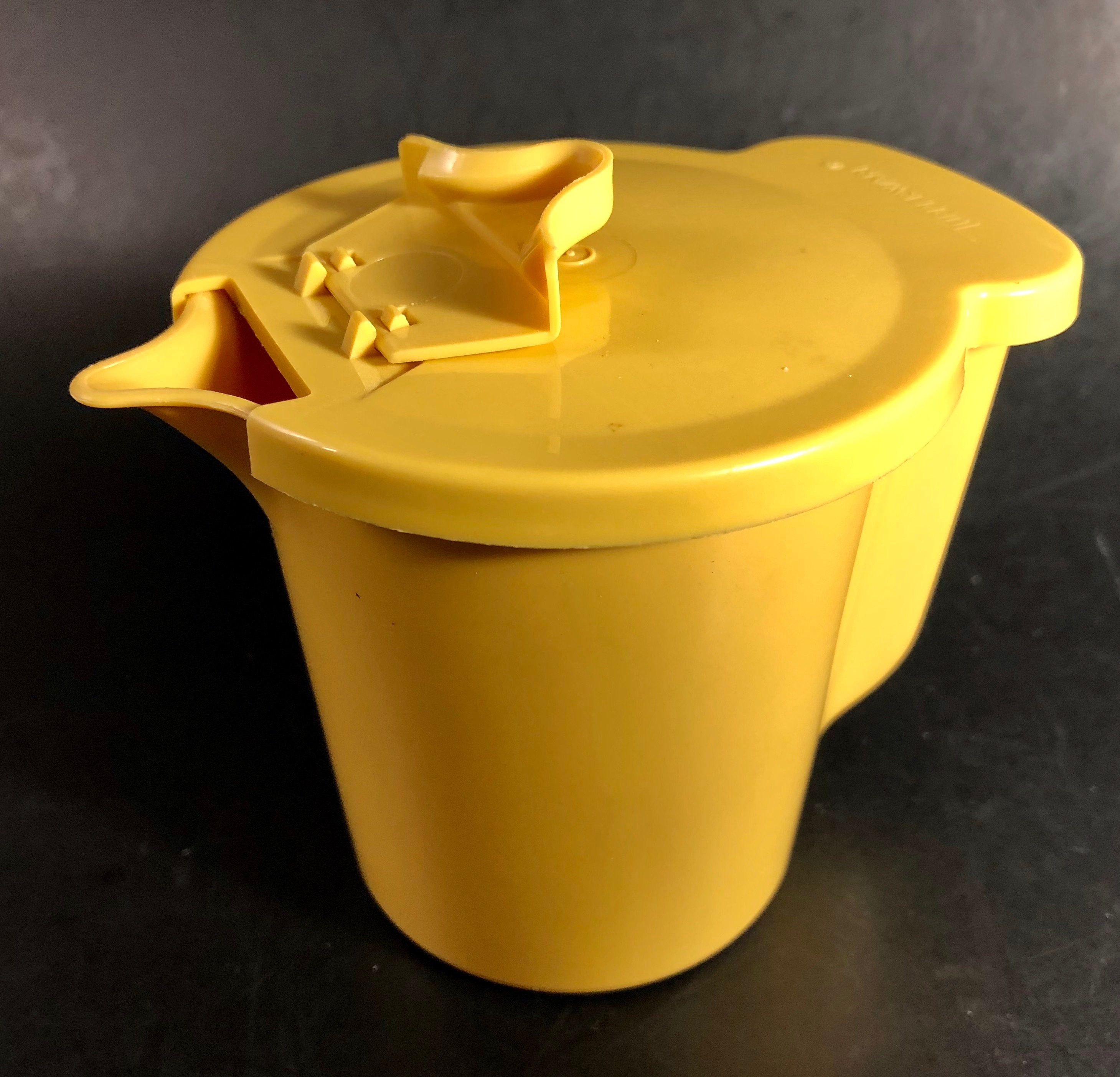 Tupperware Yellow gold Creamer Container with Flip Up Lid 574-12 Vintage