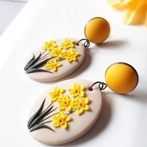Daffodil Polymer Clay Earrings Daffodil Flower Earrings, Spring flower jewelry Personalized earrings gift, March birthflower jewelry