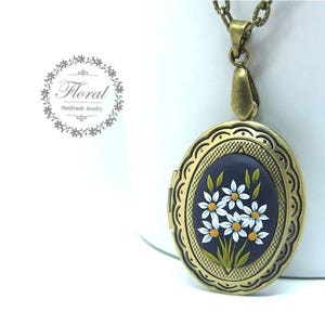 Oval Locket Necklace. Gold Brass Locket Necklace. Blue Gold Locket. Keepsake Necklace. Floral Locket. Vintage Locket. Photo Locket