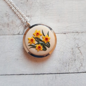 40th Birthday gift for women, Daffodil necklace, Personalized locket for her, March birth month flower necklace for sister, daughter gift