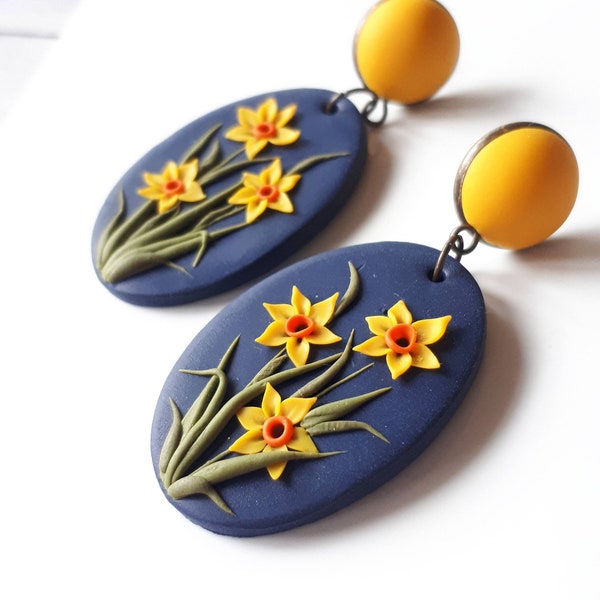 Daffodil Earrings, March Birthflower jewelry, Polymer clay earrings, dangle floral earrings for Mom, March birthday gift for Mother