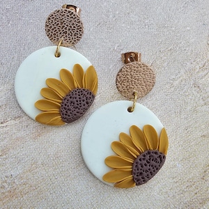 Sunflower polymer clay earrings, Aesthetic earrings, Sunflower jewelry, Autumn earrings, Fall Clay earrings, Handmade dangle earrings