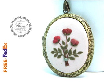 Personalized Locket Vintage Photo Necklace 3 pink flowers peony locket necklace Mothers day gift jewelry from daughter