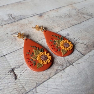 Nature Sunflower earrings, Sunflower Clay earrings, boho polymer clay earrings, flower dangle earrings, Sunflower Mother's day gift for image 2