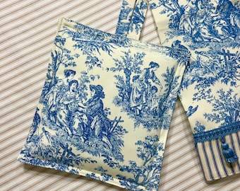Blue Toile Potholder: French Country Kitchen Decor