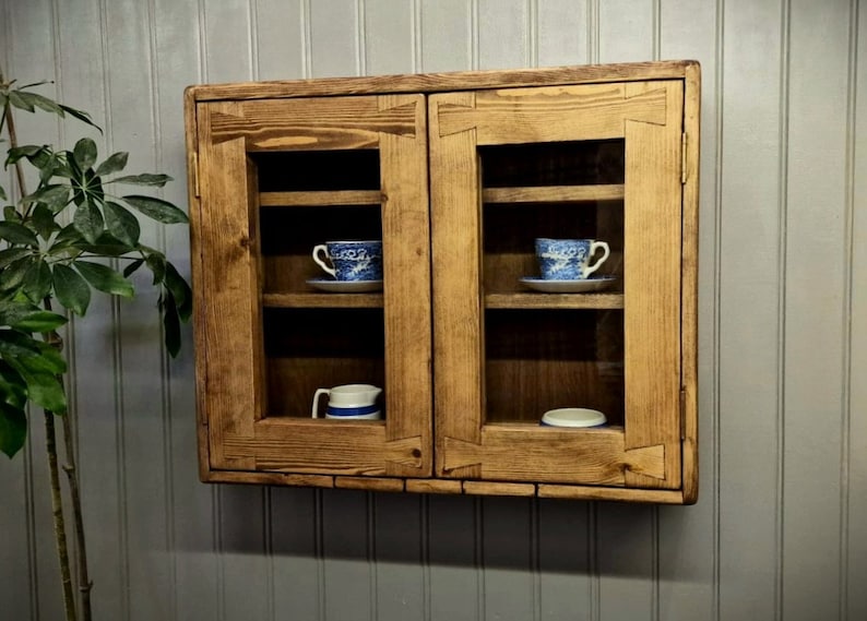 cocina vitrina y alacena madera natural, 2 puertas vidrio, madera o malla, 3 estantes, casa de campo rústica, hecho a mano a medida Somerset Reino Unido imagen 6