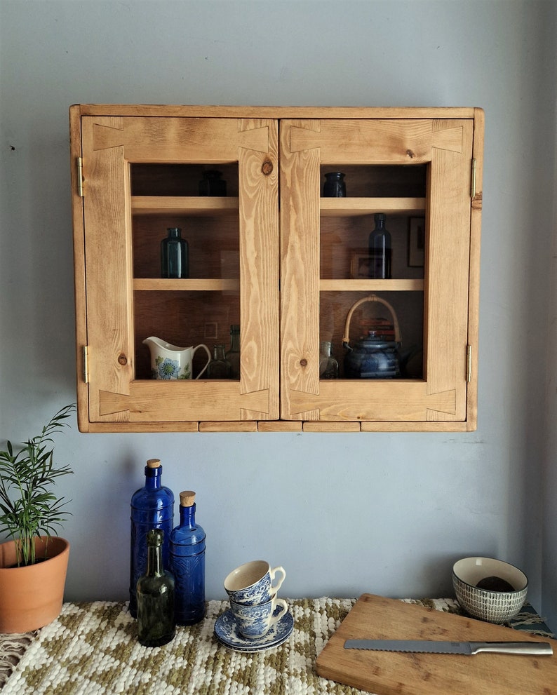 cocina vitrina y alacena madera natural, 2 puertas vidrio, madera o malla, 3 estantes, casa de campo rústica, hecho a mano a medida Somerset Reino Unido A) Glass Panel