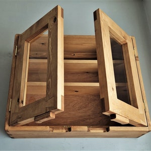 cocina vitrina y alacena madera natural, 2 puertas vidrio, madera o malla, 3 estantes, casa de campo rústica, hecho a mano a medida Somerset Reino Unido imagen 2