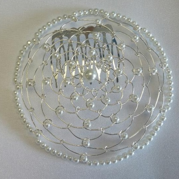Beaded wire kippa on silver wire Women's wire kippah girls headcovering-WHITE