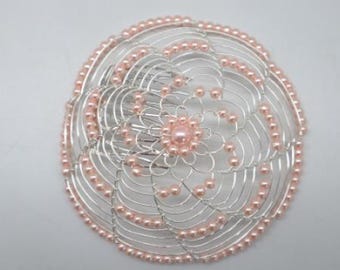 Elegant Women&#39;s Beaded Wire Kippah on silver wire - pink