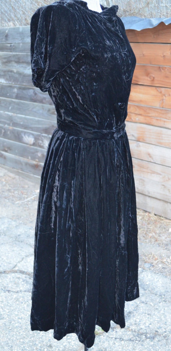 1930s Black Silk Velvet Two Piece Skirt / Shirt - image 5