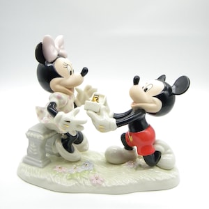 Lenox Disney Showcase Collection Minnie&#39;s Dream Proposal Figurine