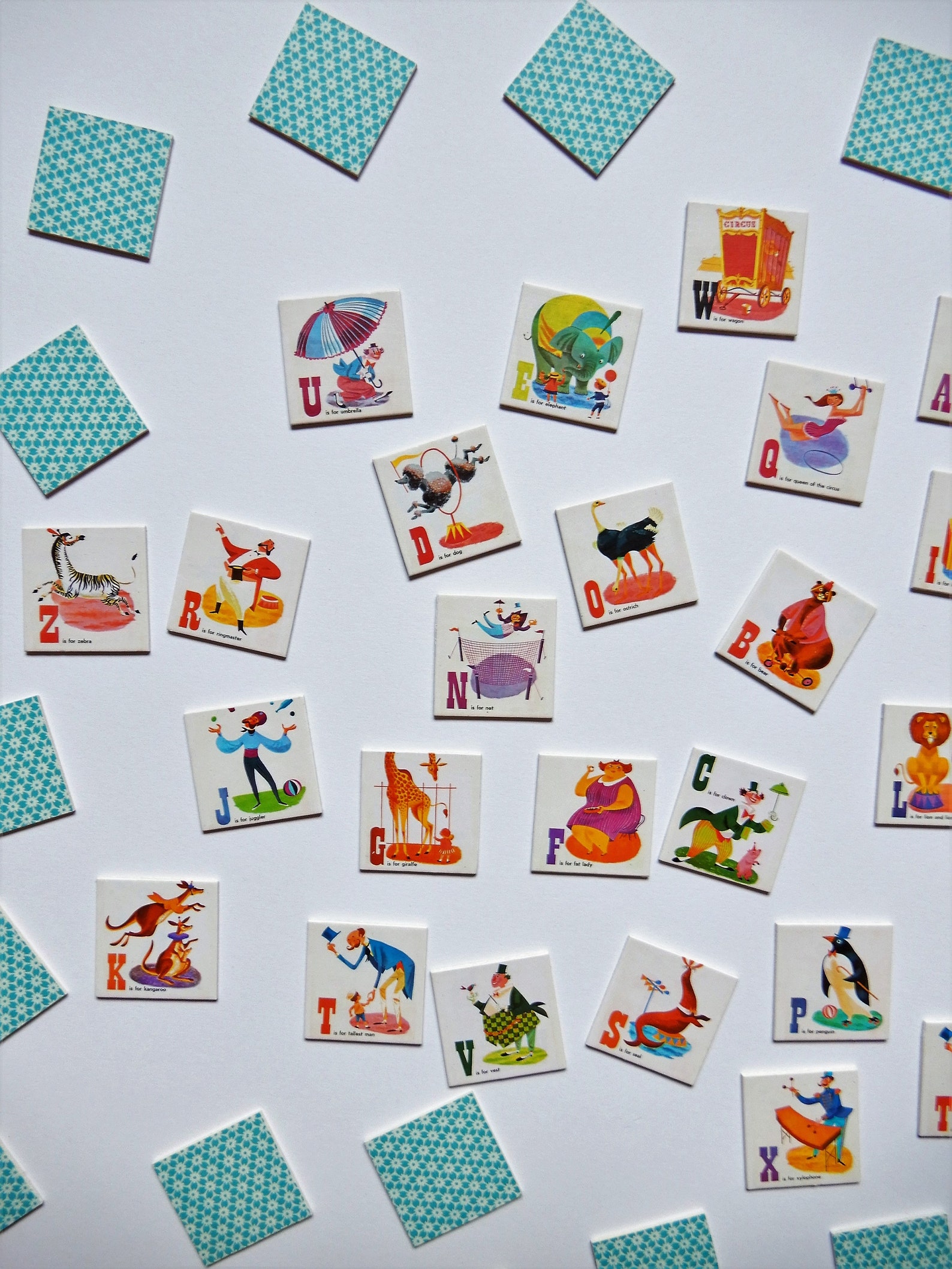 Memory-Spiel Alphabet Buchstaben Tiere Kinder Legespiel