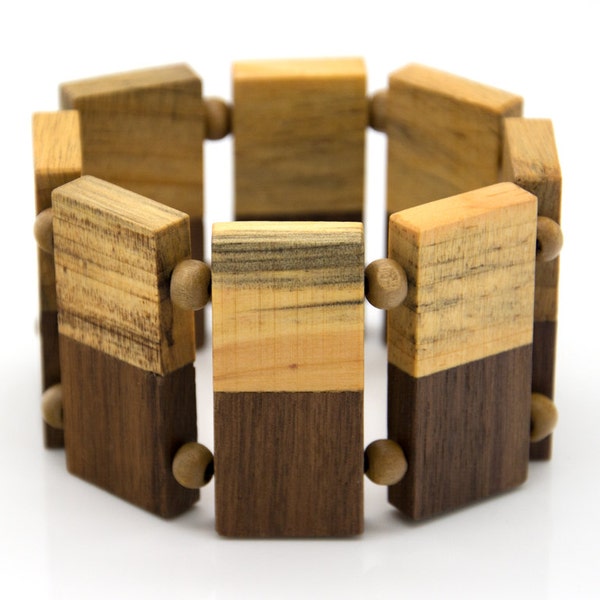 Wooden bracelet. Reclaimed wood. Recycled. Jewelry. Eco friendly. Elastic bracelet. Stretch. Size: 6 7/8" (17.5 cm) 