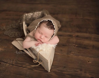 NEWBORN BABY BONNET, brown, rose pink knit bonnet, pink wrap, newborn baby set, ivory trim, handmade, baby photo prop,  photography prop