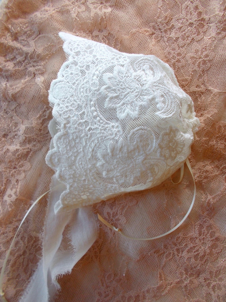 LACE BABY BONNET, vintage lace, off white, newborn, stretch lace, handmade, newborn baby photo prop, photography prop, baby image 3